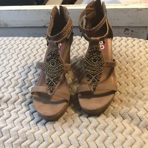 👠3/50$ POP “MARGIE” LIKE NEW SIZE 9.5 WOMENS HEEL